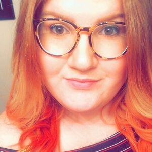 Meet your Posher, Alexeia